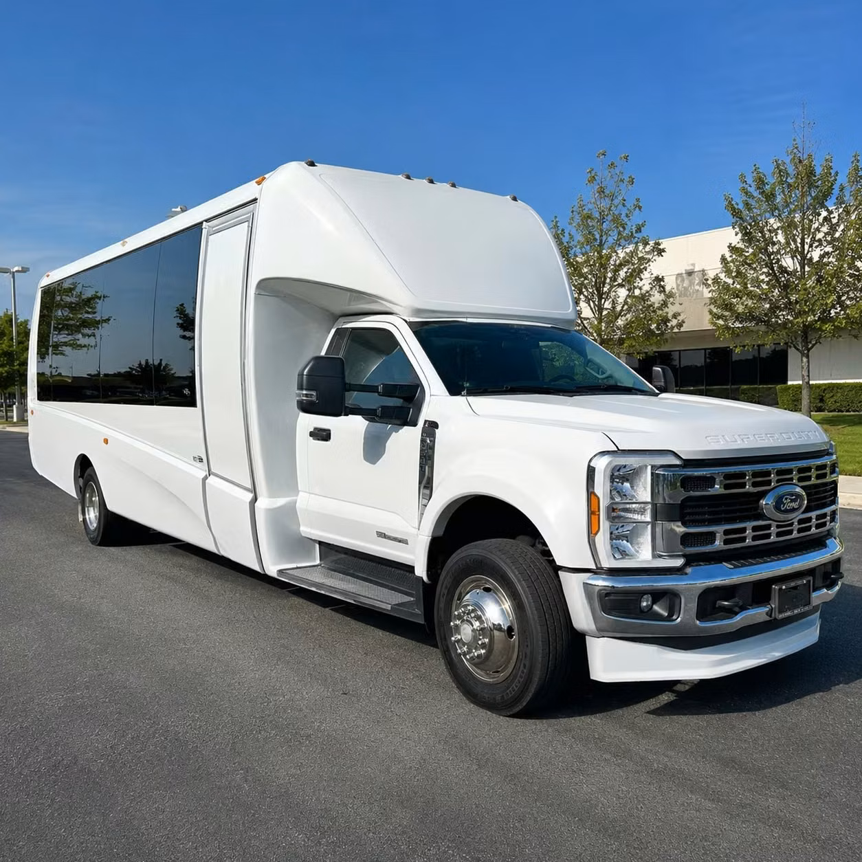 minibus rentals in yucaipa for smaller prom groups who want comfort without the party bus price tag