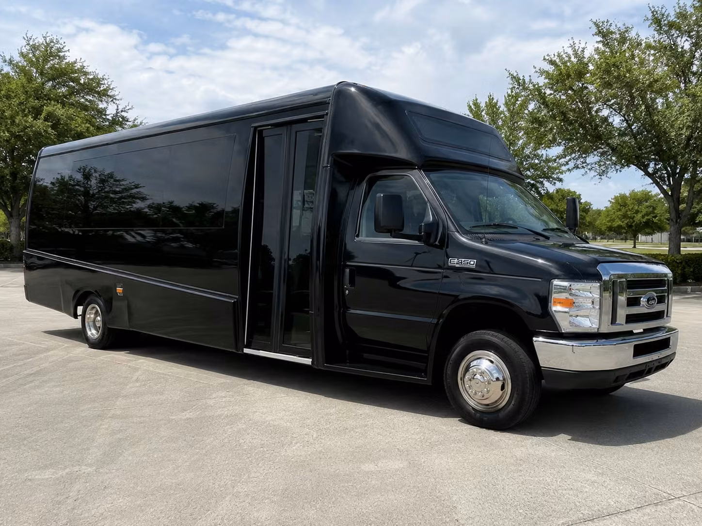 yucaipa 15 passenger minibus rental